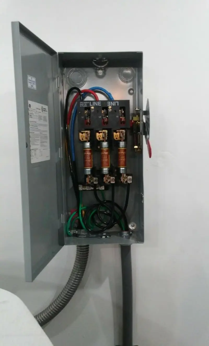 Three-phase disconnect switch installed for Smoke Detector Installation in Mounds View